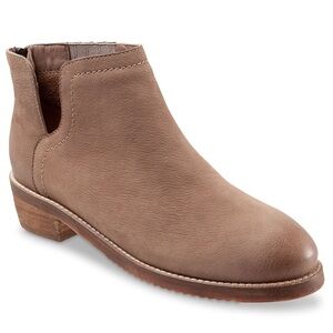 NIB Softwalk Leather Ramona Booties sz 9.5